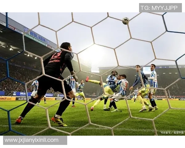 今晚足球赛事精彩纷呈多场对决不容错过快来一起为你支持的球队加油助威 今晚足球赛事精彩纷呈多场对决不容错过快来一起为你支持的球队加油助威