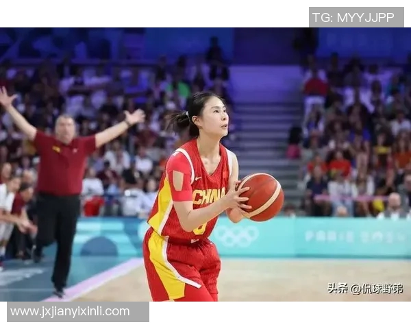 女篮体能拉练缺席张子宇李梦王思雨积极参与态度良好